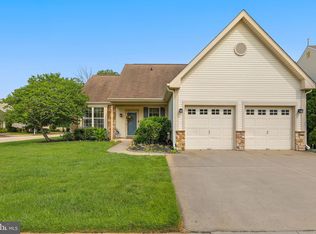 44 Larkspur Dr, Marlton, NJ 08053