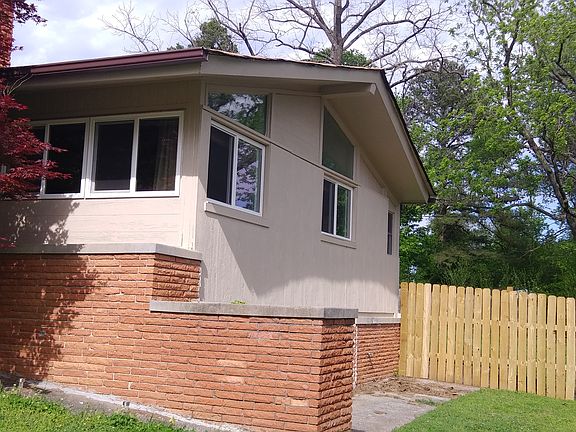 2nd image of 103 S Henderson Dr