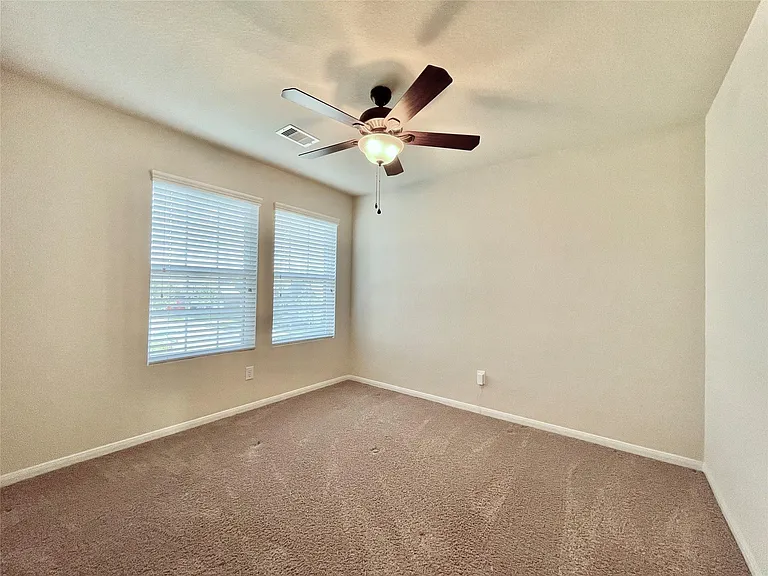 14903 Vinegrove Falls Ct — Photo 17