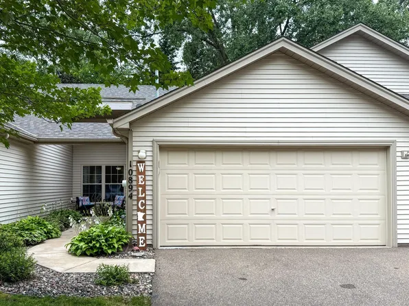 10894 Woodland Dr, Chisago City, MN 55013