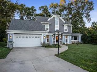 9304 W Mount Zion Dr, Milwaukee, WI 53224