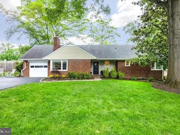 7108 Marine Dr, Alexandria, VA 22307