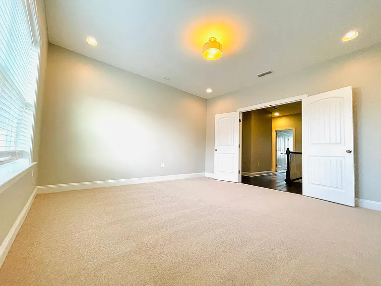 1930 Manor Stone Dr — Photo 8