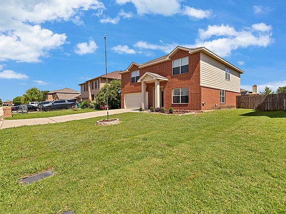 3rd image of 520 Del Mar Dr