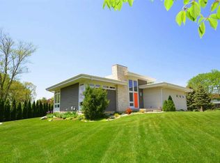 10877 Deerfield Rd, Cincinnati, OH 45242