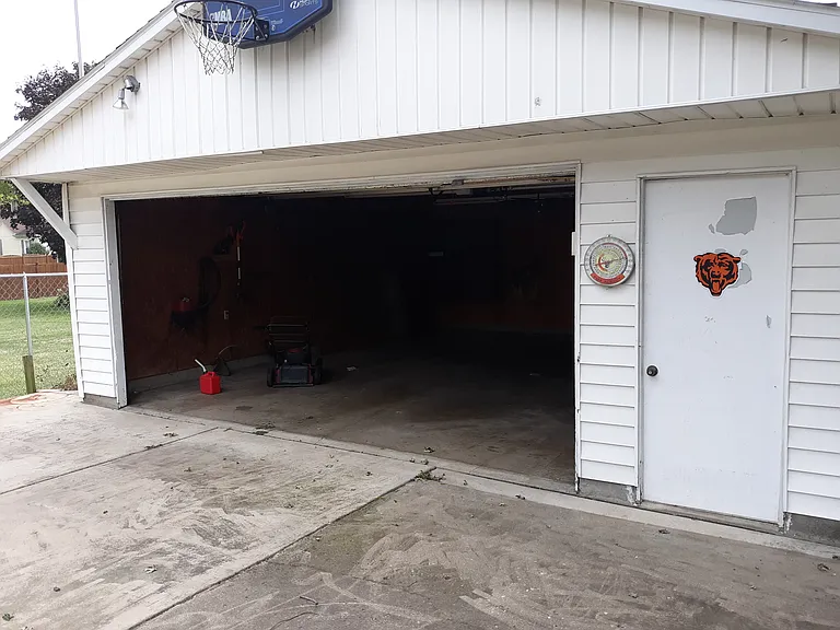 1507 Schultz Pl — Photo 8