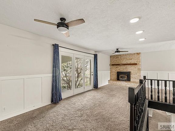 4th image of 275 Park St