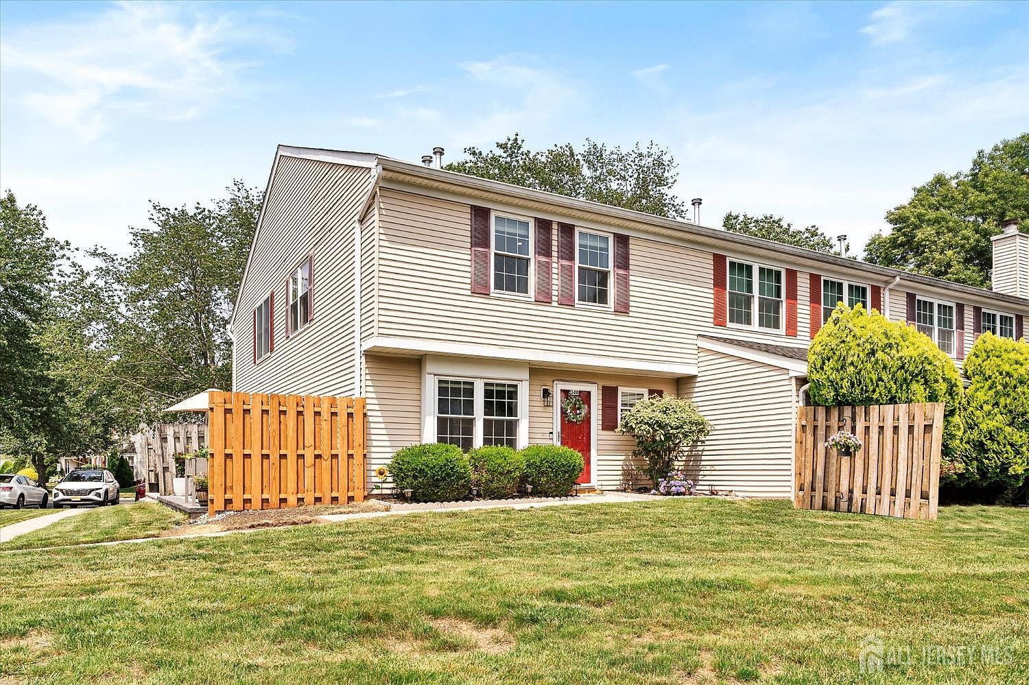 フルハウス Horizontal Shed - Suncast® Corporation