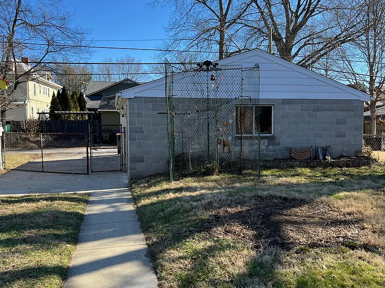 119 Hillcrest Ave — Photo 59