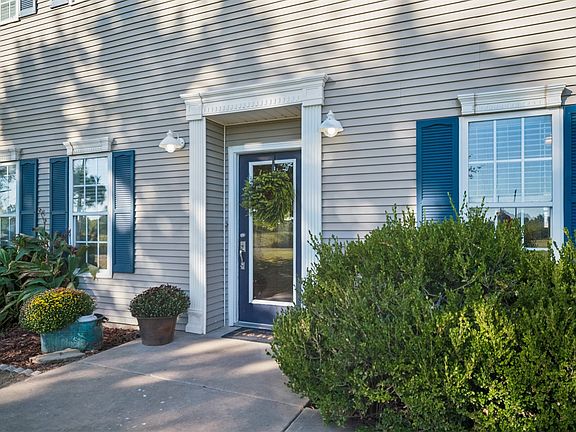 3rd image of 5226 W 450th Rd