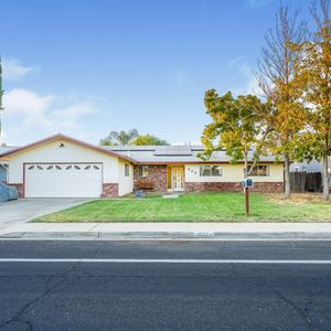 565 E Sequoia Dr, Dinuba, CA, 93618