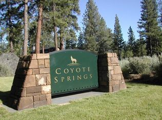 925 E Coyote Springs Rd, Sisters, OR 97759