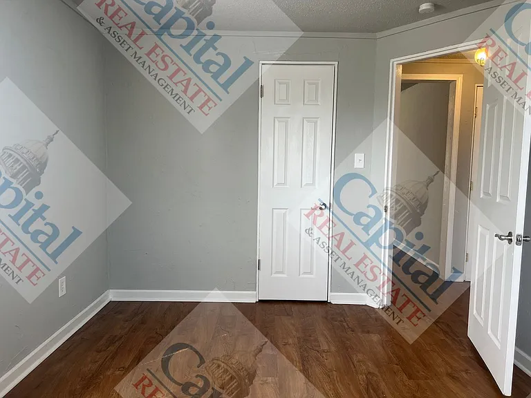 407 E Key Blvd — Photo 15