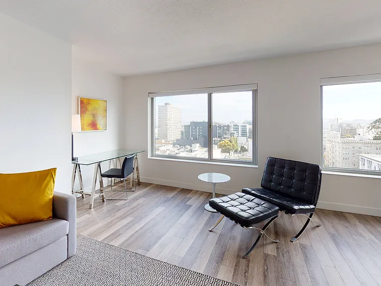 Clay Park Tower Apartments — Photo 13