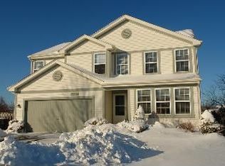 413 Merganser Ct, Lindenhurst, IL 60046