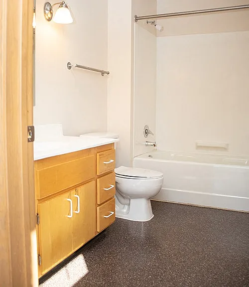 2740 Minnehaha Ave — Photo 7