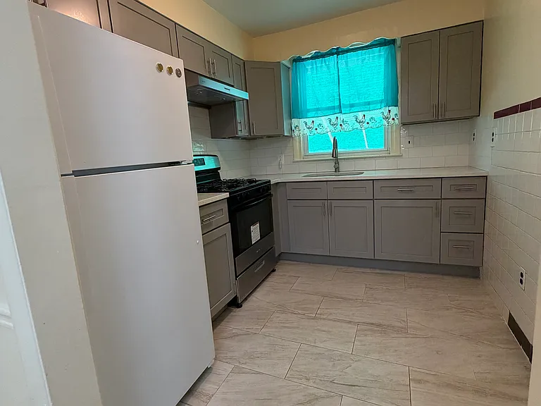 2135 Oakmont St — Photo 3