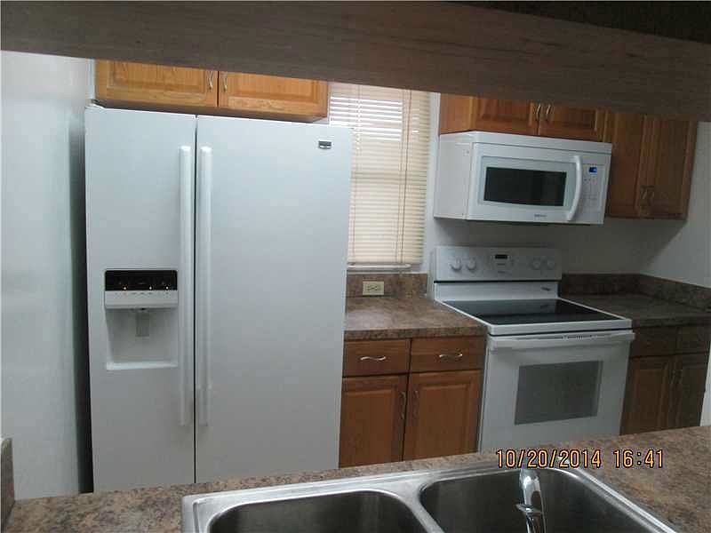 1st image of 10015 Twin Lakes Dr