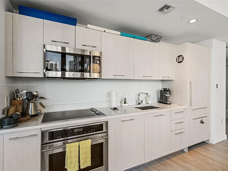 55 SW 9th St #1801 — Photo 30