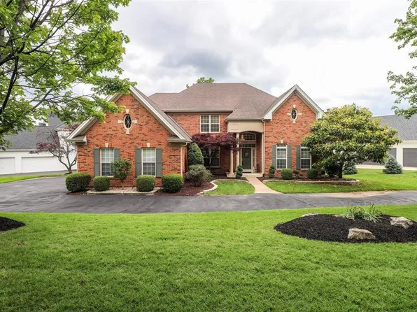 12762 Wynfield Pines Ct, Saint Louis, MO 63131