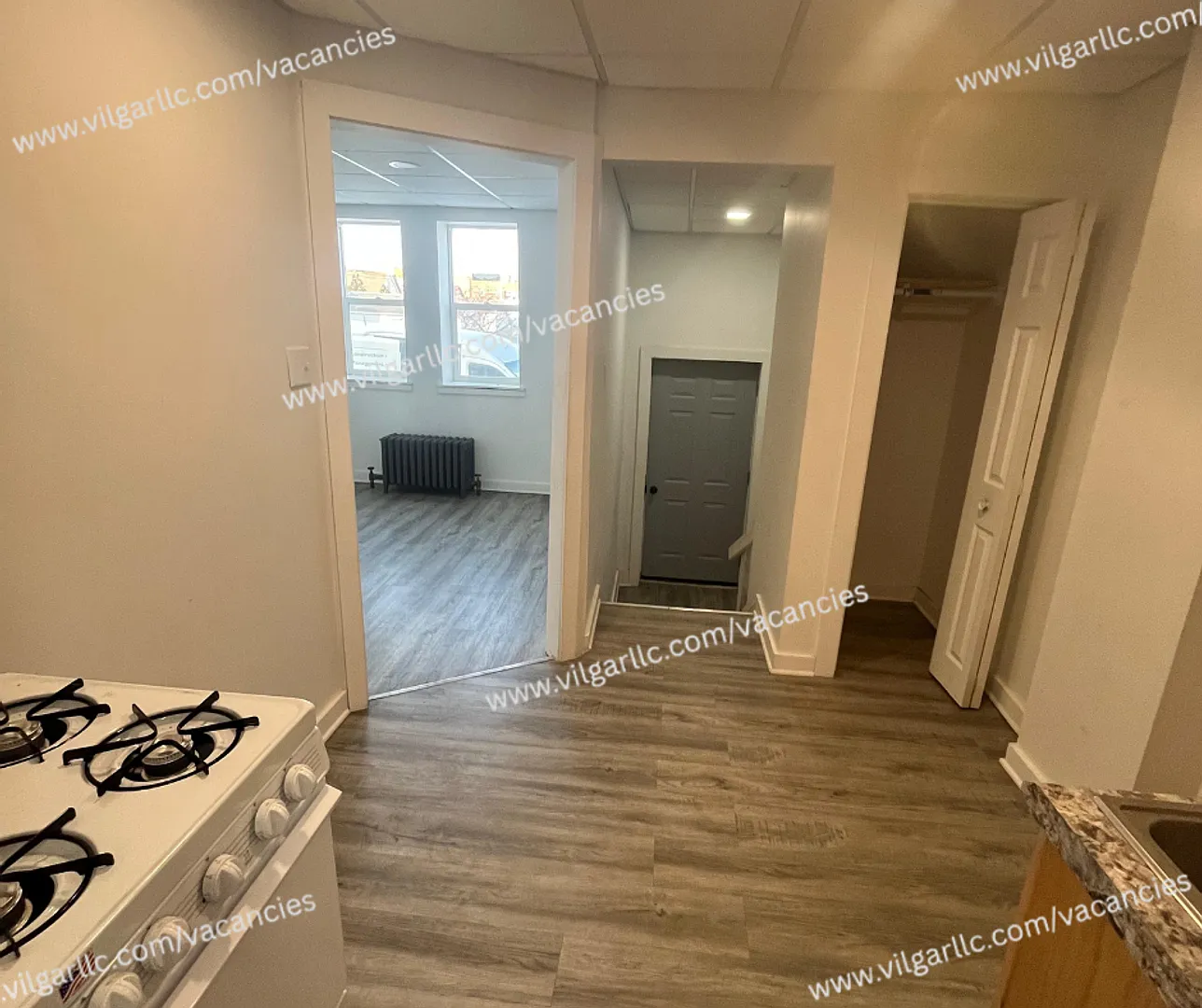 3902 Elm St — Photo 3