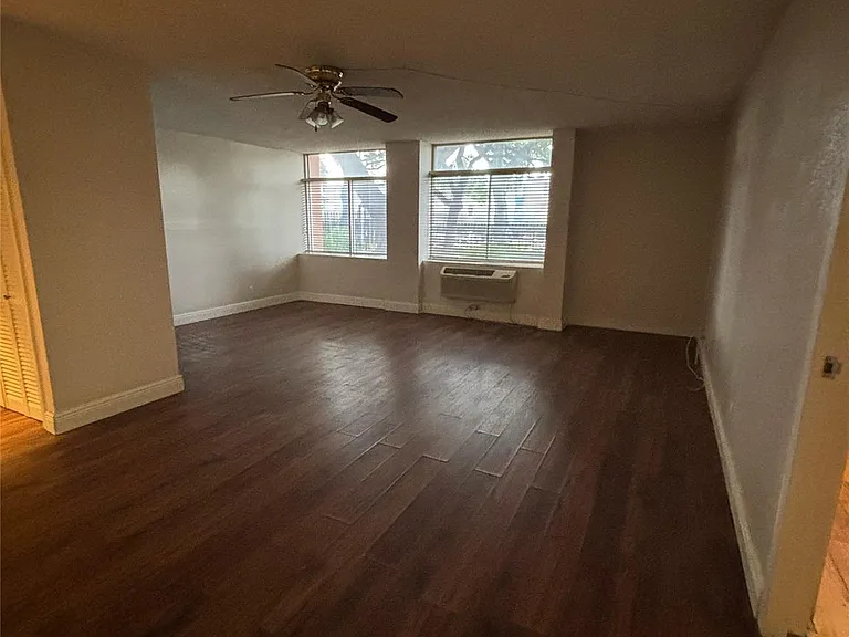 7520 Hornwood Dr #103 — Photo 7