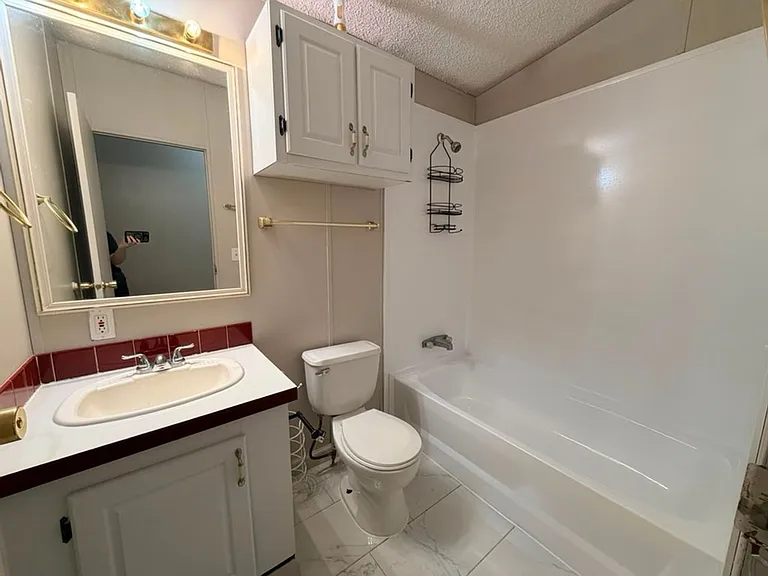 7415 Remington Rd — Photo 13