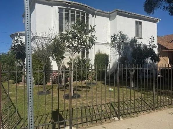 1200 N Kenmore Ave, Los Angeles, CA 90029