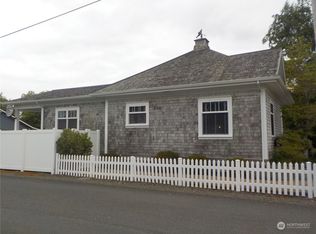 763 State Route 101, Chinook, WA 98614