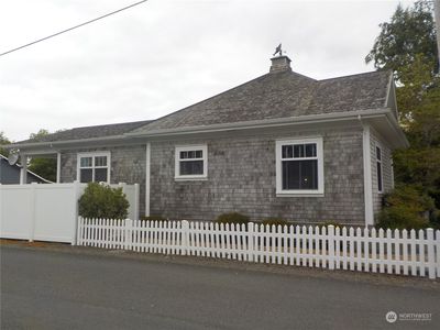 763 State Route 101, Chinook, WA, 98614