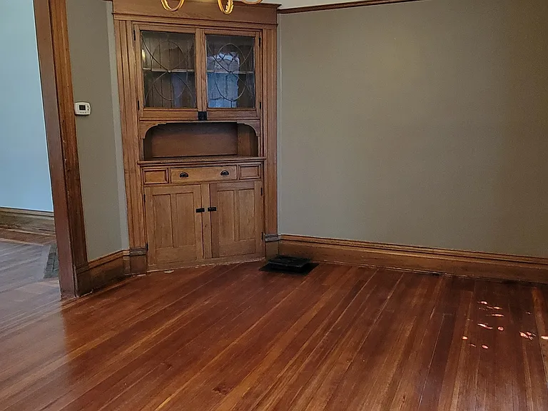 706 S 1st Ave — Photo 18