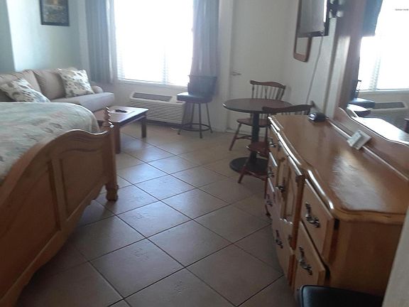4th image of 313 S Atlantic Ave #416