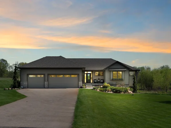 10343 Southern Oaks Dr, Lakeville, MN 55044