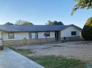 4007 S Thomason Rd, Carlsbad, NM 88220