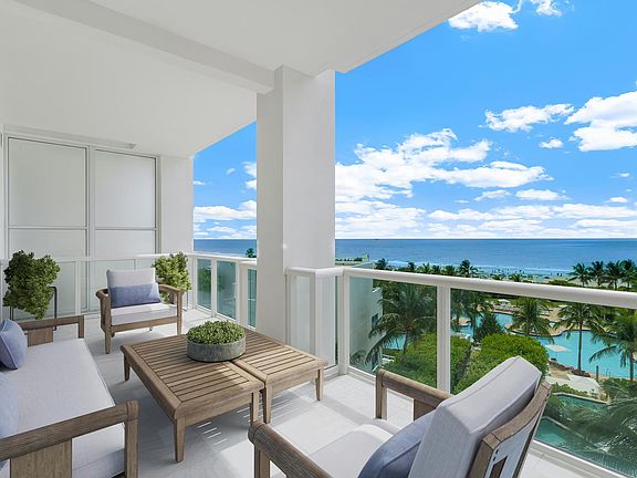 4th image of 50 S Pointe Dr APT 802