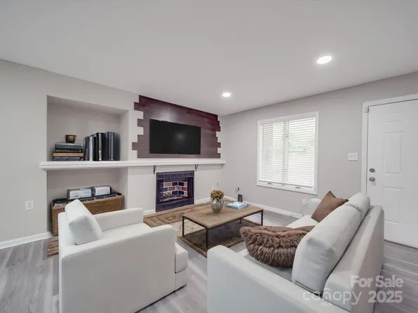 1847 J Julian Ln APT A, Charlotte, NC 28208