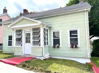 218 School St, Chicopee, MA 01013