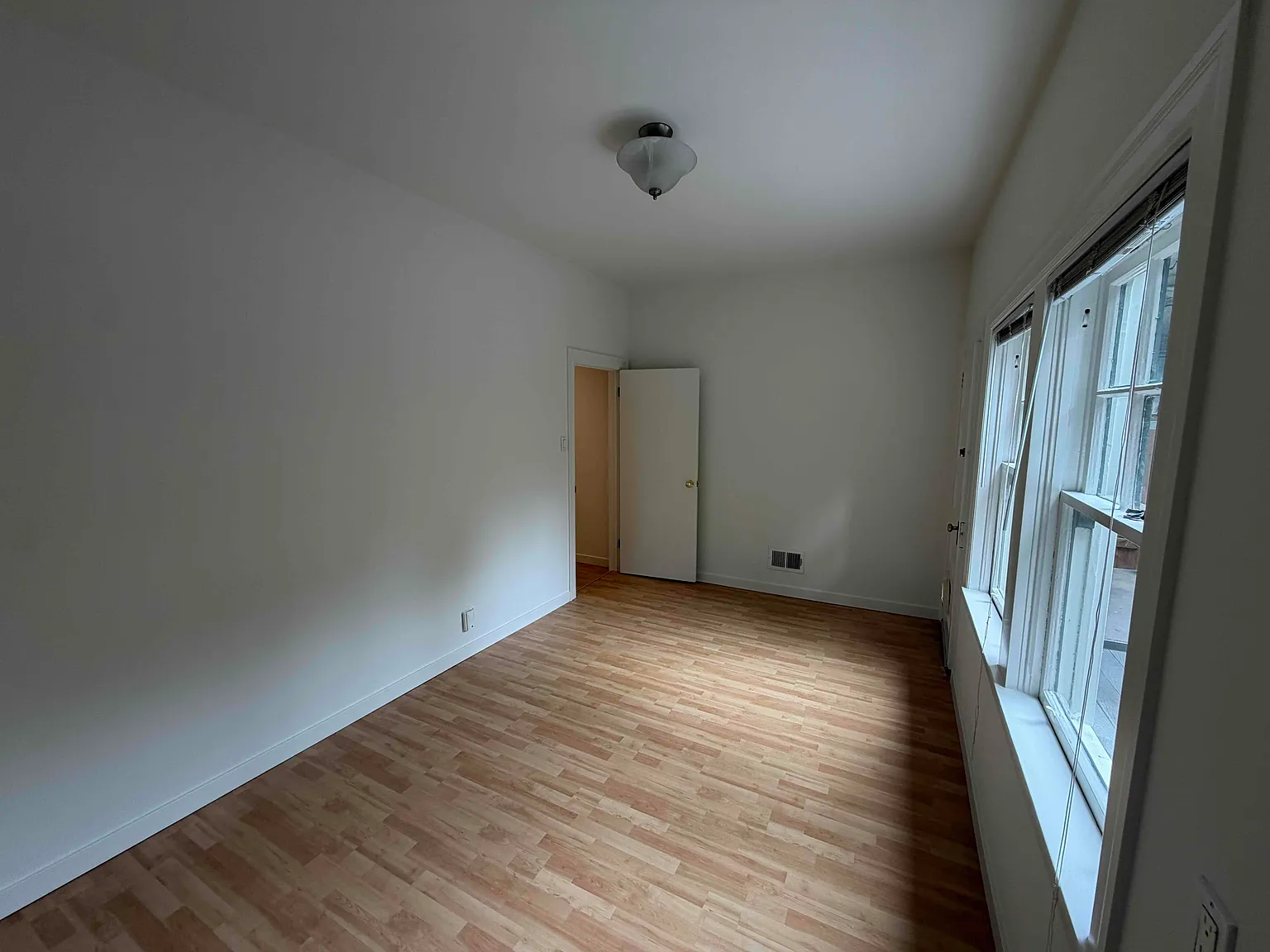 1 bed, 650 sqft, $2,750 — Photo 2