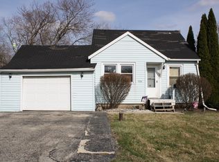 534 Cayuga St, Joliet, IL 60432