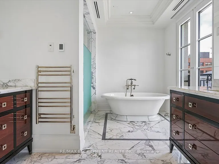 300 Randall St S #211 — Photo 14