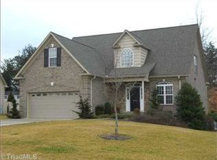 6948 Prairie Grove Dr, Clemmons, NC 27012