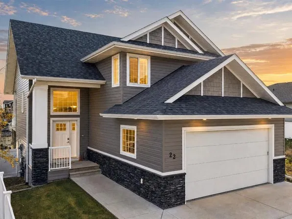 22 W Parson Dr, Sylvan Lake, AB T4S 0L5
