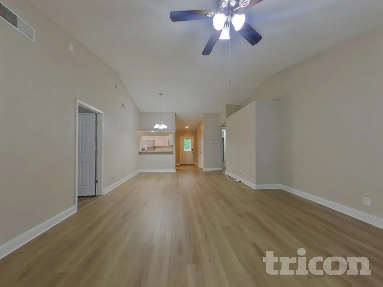 13613 Fawn Ridge Blvd Tampa FL — Photo 3