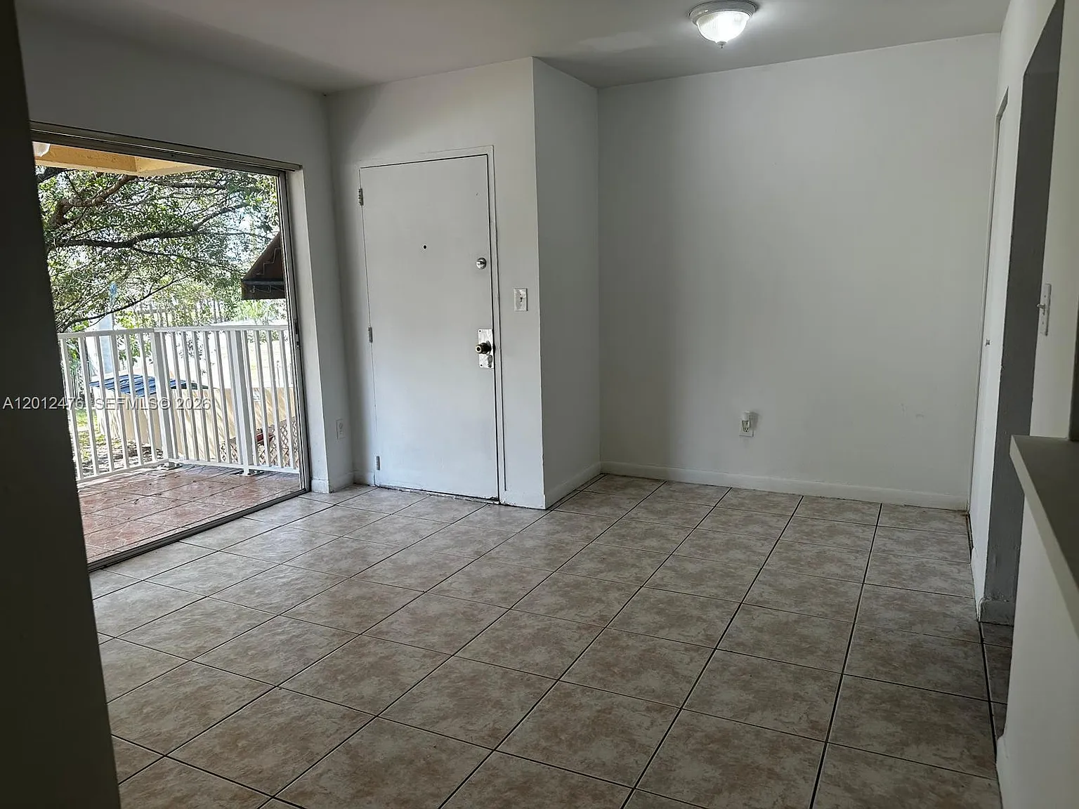 Doral Gardens Condo — Photo 2