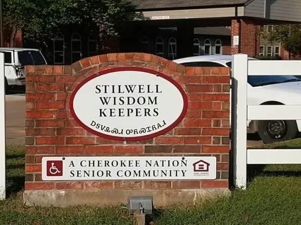 500 N 8th St #1, Stilwell, OK 74960