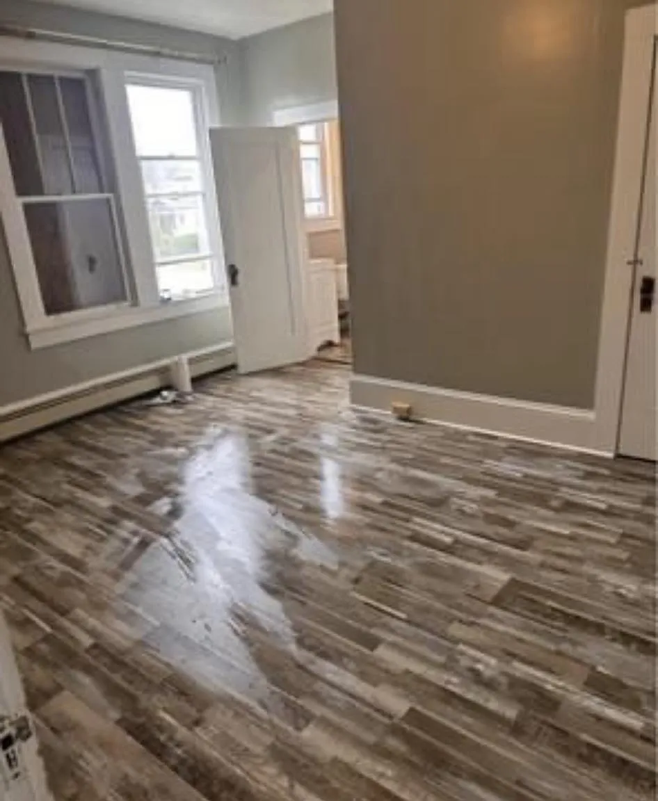 2 bed, 850 sqft, $950 — Photo 1