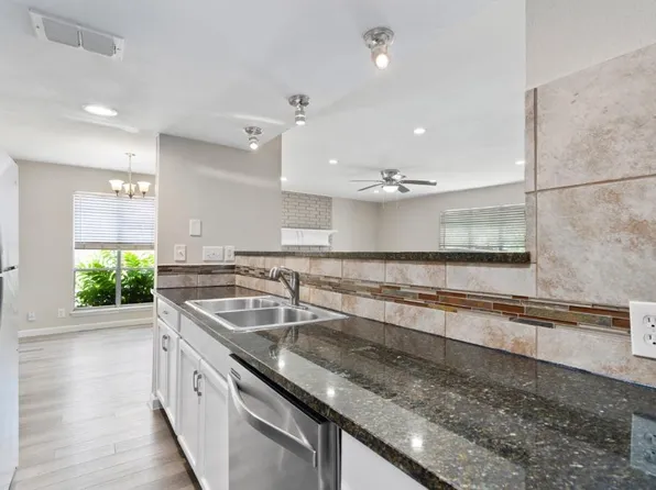 1813 Woodland Ave, Austin, TX 78741