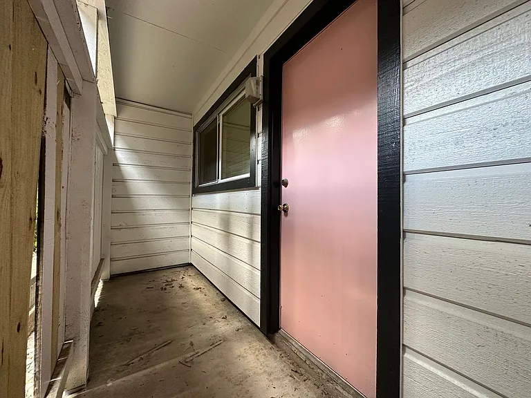 301 W 29th St #D201 — Photo 6