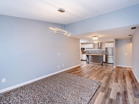 4th image of 9832 Moonbeam Ln