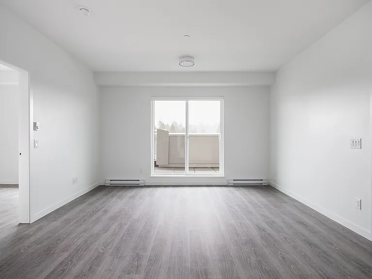 537 Foster Ave — Photo 51